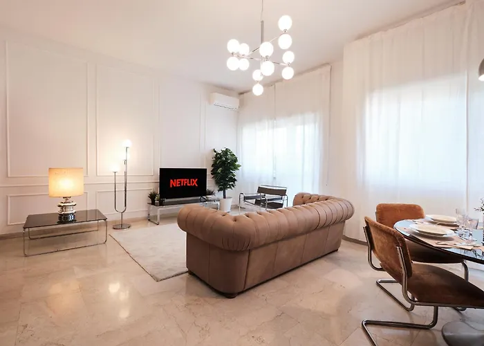 Elegante Appartamento Con 3 Camere Da Letto Vicino Il Centro